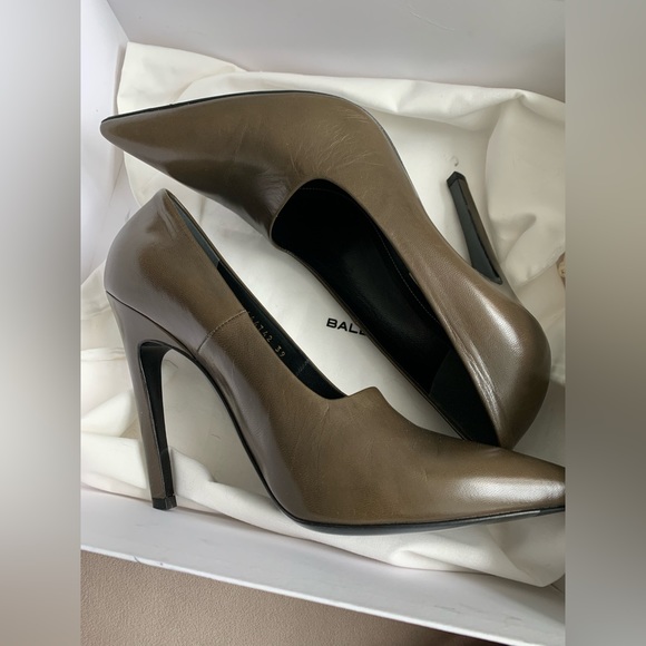 BALENCIAGA Pumps In GREEN - Picture 1 of 9